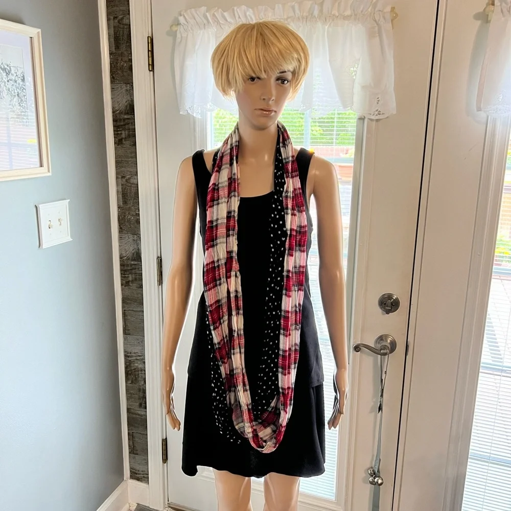 Lot of 3‎ Infinity Scarfs